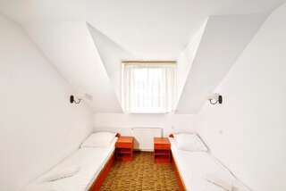Отель Pirat Hotel & SPA Ольштын Двухместный номер с 2 отдельными кроватями-1